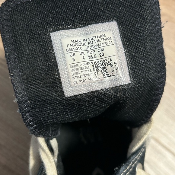 Black Platform Converse - Picture 1 of 2